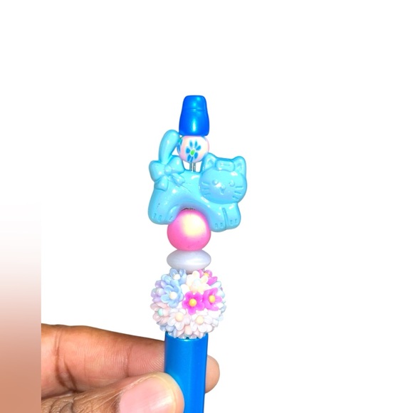 Colorful Handmade Cat Pen with Blue and Pink Design - Picture 3 of 3